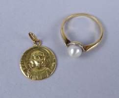 Bijou : Pendentif et bague en or jaune 18K sertie d'une perle de culture