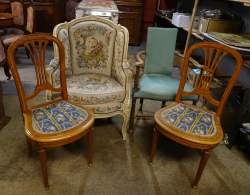 Meuble: (4) fauteuil bergère à oreilles, fauteuil de style caquetoire, paire de