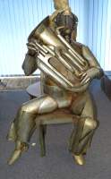 Sculpture: Métal -Joueur de trombone- daté 89 signé CLAEYS Jean