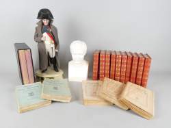 Collection : 19pces sur Napoléon dont : Buste avec cachet du Louvre , Sculpture A.BERGHOLTZ,…