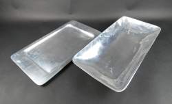 Argenterie : Plateaux en aluminium argenté (2pcs) cachet sous la base CIBICI made in Italy (+ le nom Rizzato sur un)