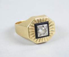 Bijou : Bague/chevalière en or jaune 18K avec pierre incolore