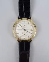 Bijou : Montre bracelet d'homme RIVADO en plaqué or mvt automatic (En état) dateur et réserve de marche cuvette arrière squelette 21 jewels bracelet cuir
