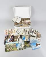 Collection de cartes postales : beau lot important de CP , nombreux villages et villes , quelques publicités et nombreuses cartes de fantaisie (1boite)