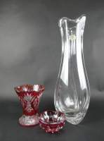 Verrerie : Grand vase en cristal étiré Val St Lambert(ecl) + cendrier Val Saint Lambert signé sous la base pièce unique + vase en cristal Bohème