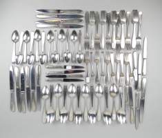 Argenterie : Lot de couverts (66pcs) en argent poinçon 835 WOLFERS + 21 cout manches en argent fourré