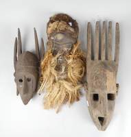 Africain : 2 masques Bambara + 1 masque Pende