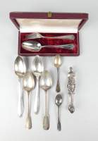 Argenterie : 5 grosses cuillères + 2 pt cuillères + 1 fourchette , le tout en argent