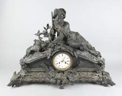 Horlogerie : Importante Pendule en métal (mq , légère usure) - Chasseur et son chien - 1ere moitié 19eS