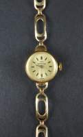 Bijou : Montre bracelet de dame VILORWATCH en or jaune 18K mouvement à remontoir (en état)