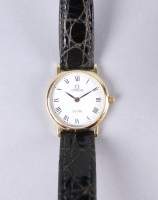 Bijou : Montre bracelet de dame OMEGA en or 18K mvt à quartz (Non testé)