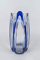 Verrerie: Vase en cristal taillé Val Saint Lambert (pt ecl) H:25cm