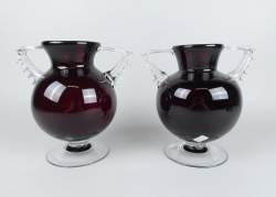 Verrerie: Paire de vases à anses en verre de Murano signé TOSO ou TOSI H:23,5cm