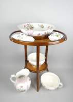 Meuble de toilette (7pces) en hêtre manufacture FISCHEL avec Broc, bassin, porte