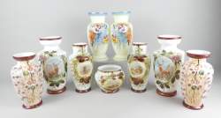 Verrerie: Paire de vases peints en opaline (4) + 1 fin 19eS H:26 / 28 / 29 / 32c