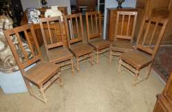 6 chaises haut dossier assise en bois pieds tournés à entrejambe et entretoise e
