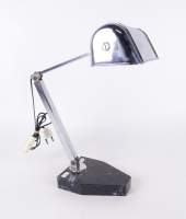 Luminaire: Lampe de Bureau Art Déco (pt traces oxy) en métal chromé piètement en