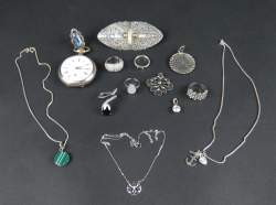 Bijoux en argent Pbrut: 164,5g (6bagues, 3colliers, pince à chvx, montre gousset