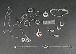 Bijoux en argent P: 48,9g (7bagues, 2paires de BO, 2bracelets, 2pendentifs, coll