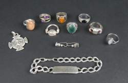 Bijoux en argent P: 86g (8bagues, gourmette, paire de BO, pendentif) (11pcs)