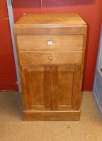 Meuble : Meuble de rangement en chêne