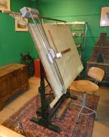 Meuble : Table d'architecte modulable (1 acc) avec sa lampe articulée et règle piètement en fer + 1 chaise