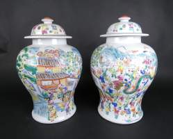 Asiatique : Paire de potiches couvertes en Porcelaine de Chine à décor - Hundred Boys -