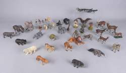 Jouet : Animaux miniatures en composition dont marque Chialu Italy , Swizerland , .. (acc)