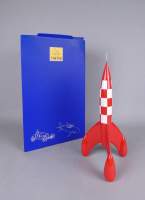BD : Hergé Collection Moulinsart Les images mythiques - Fusée Tintin - (pt craquelures de surface) avec certificat