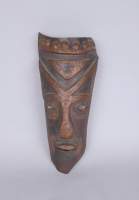 Africain : Masque en cuivre signé KALUMBA Gabriel