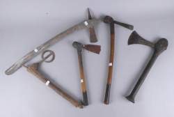 Africain : 5 Haches dont : Tchokwe , Songye.