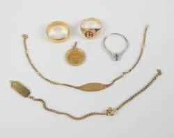 Bijou : Lot de bijoux (dont acc) en or jaune et blanc 18K