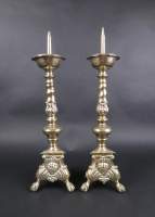 Objet : Paire de pique-cierges style Renaissance Italienne en bronze doré probablement 17eS