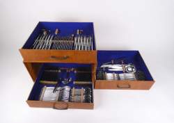 Argenterie : partie de ménagère 12 couverts Vintage Solingen en métal argenté (usures d'usage)