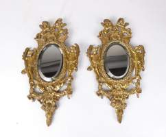 Meuble : Paire de miroirs aux angelots en bronze et verre biseauté 30x17cm