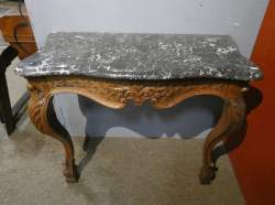 Meuble: Console en chêne sculpté attribué aux ébéniste Blot à Mons début 20eS de