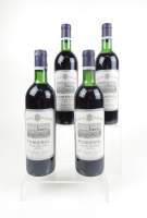 Vin: 4 bouteilles de Clos du Clocher Pomerol 1971, 2 niveaux mi-épaule