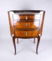 Meuble : Chiffonier/ Chevet en marqueterie de bois de rose (manques) Louis XV/transition fin 18eS
