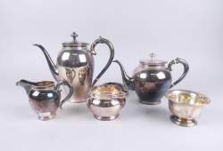 Argenterie : argent : service à café et à thé modèle Perles + coupe sur pied