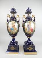Céramique : Importante paire de cassolettes attribué à Royal Vienne en porcelaine fin 19eS