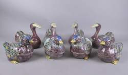 Asiatique : Suite de 8 canards en porcelaine émaillée de CHINE dont canard mandarin