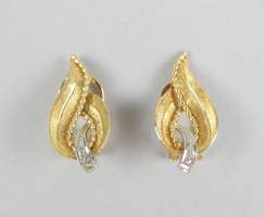 Bijou : Paire de clips d'oreilles en or jaune et blanc 18K sertis de diamants taille rose