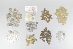 Collection de pièces de monnaie : 8 pochettes dont une avec de l'argent , les 7 autres pour les kilos et 1 billet de 100FB