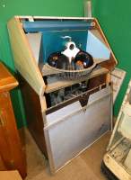 Musique: Jukebox -Wurlitzer, Lyric- circa 1960 à restaurer fourni avec pièces (d