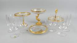 Verrerie : Val Saint Lambert en cristal (10pcs) : 6 verres signés , 2 coupes sur pied dont 1 signé , 1 cendrier et 1 ramequin à décor de cygne
