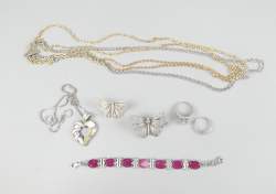 Bijou : Lot de bijoux en argent dont collier en argent et métal doré