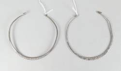 Bijou ethnique : 2 Colliers torque en alliage d'argent bas titre probablement Pakistan