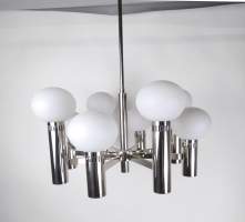 Luminaire : Lustre Space Age attribué à l'éditeur Boulanger en métal chromé à 8 lumières