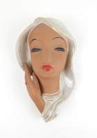 Céramique: Masque en partie émaillé -Jeune femme aux longs cheveux- cachet au do