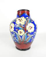 Céramique : Vase en faïence Boch Keramis circa 1936 F696 D2073 Atelier de Fantaisie en émaux cloisonnés décor polychrome de motifs végétaux